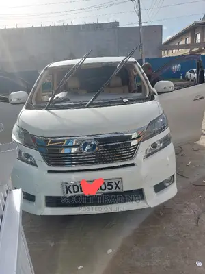 Alphard 2012 Front Windscreen