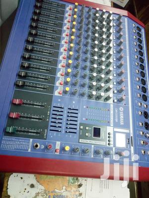 Yamaha Powered Mixer 12 Channels