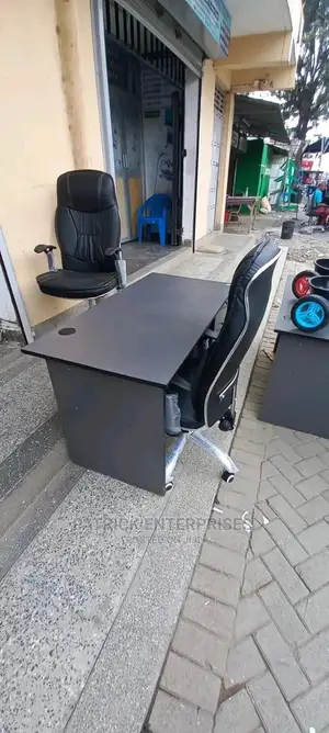 1.2 Mtrs Office Desk Plus Executive Director Office Chair