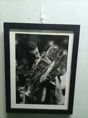 High-Quality Manchester United Wall Art Printed and Framed
