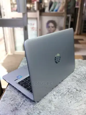 Laptop HP EliteBook 820 G4 8GB Intel Core I5 SSD 500GB