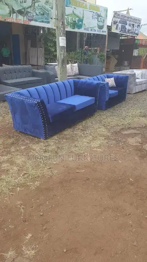 5 Seater Sofa,Chesterfield Design