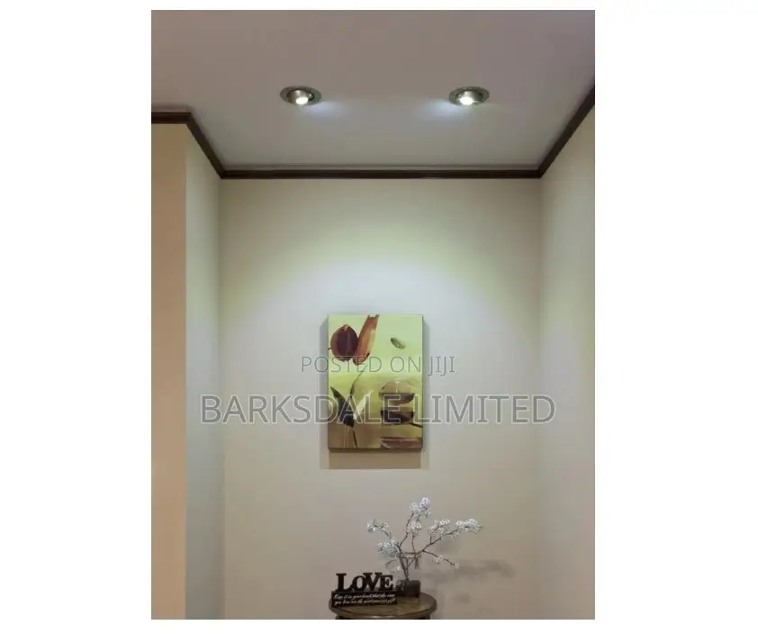 7W LED Cool Or Warm White Availabl Bulb E27 Screw Type Light