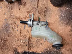 Brake Master Cylinder Only Toyota Premio 260