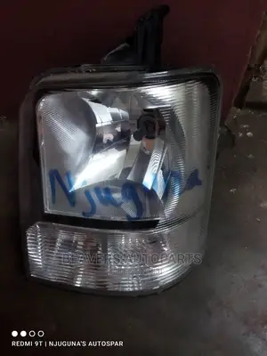 Suzuki Every Headlights