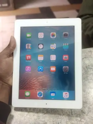 Apple iPad 2 Wi-Fi 16 GB White