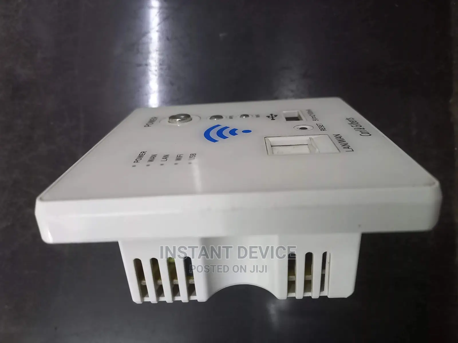 Multi-Functional In-Wall Wireless Wifi Router With Usb-Charg