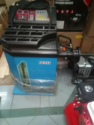 Wheel Balancer Machine - Trucks