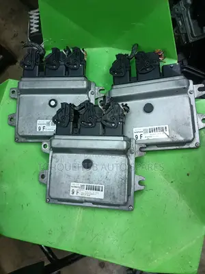 Nissan Note E11 Engine Control Unit