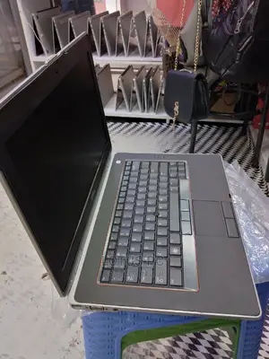 Laptop Dell Latitude E6430 4GB Intel Core I5 HDD 320GB