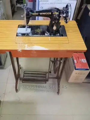 Complete Singer Sewing Machine Industrial