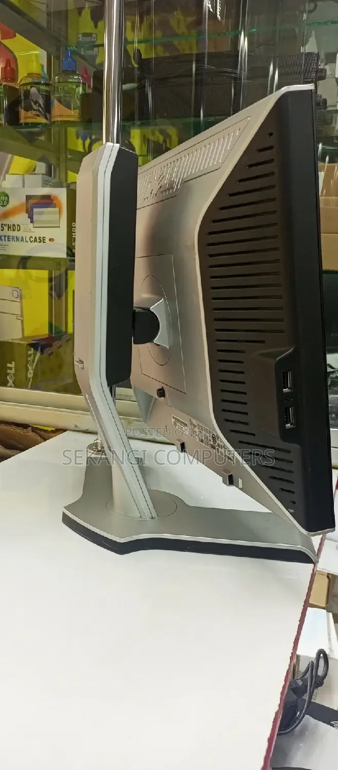 17" Dell TFT