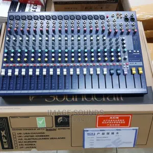 Soundcraft Plain Mixer Efx16ch
