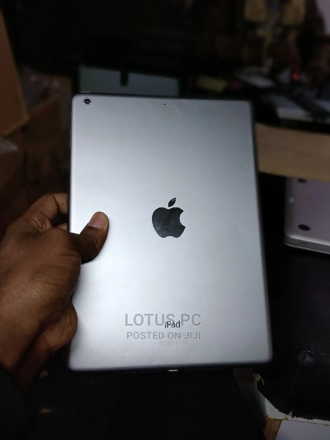 Apple iPad Air 32 GB Gray