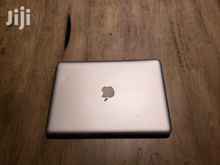 Laptop Apple MacBook Pro 4GB Intel Core i5 HDD 500GB