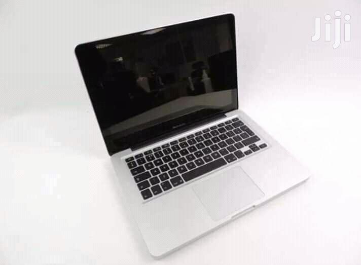 Laptop Apple MacBook Pro 4GB Intel Core i5 HDD 500GB