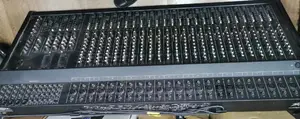 Peavey 24 Channels Plain Mixer