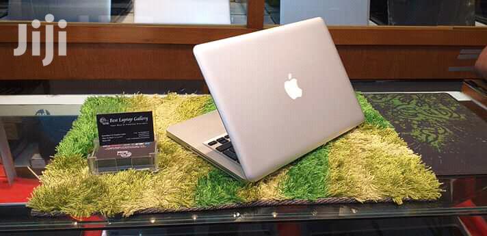 Laptop Apple MacBook Pro 4GB Intel Core i5 HDD 500GB