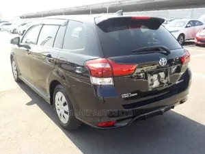 Toyota Corolla Fielder 2017 Black