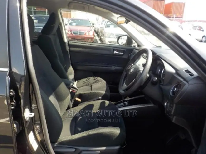 Toyota Corolla Fielder 2017 Black