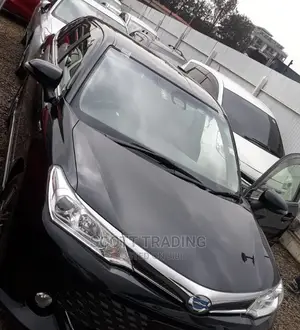 Toyota Fielder 2016 Front Windscreen