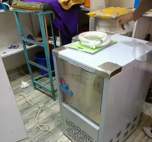 Top Notch Commercial Ice Cube Maker
