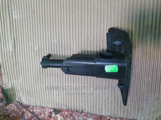 Volkswagen Golf Mk7 Complete Right Bumper Washer Jet - thumbnail 3