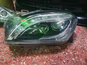 Mercedes ML W166 Xenon Headlights