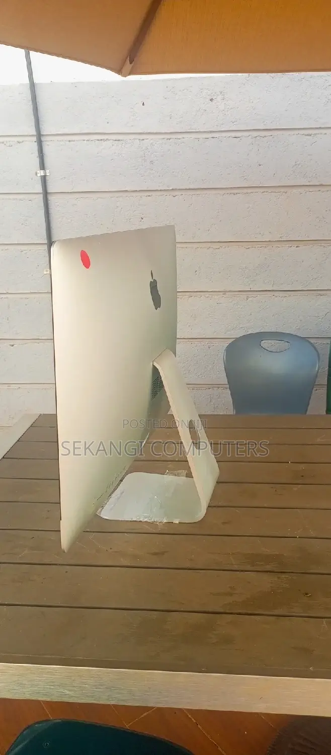 Desktop Computer Apple iMac 8GB Intel Core I5 HDD 1T