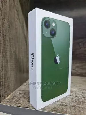 New Apple iPhone 13 128 GB Green