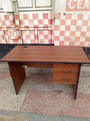1.2 Mtrs Office Desk