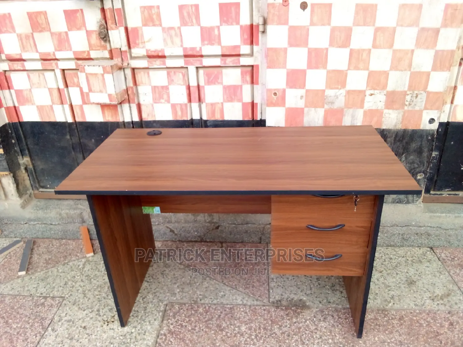 1.2 Mtrs Office Desk