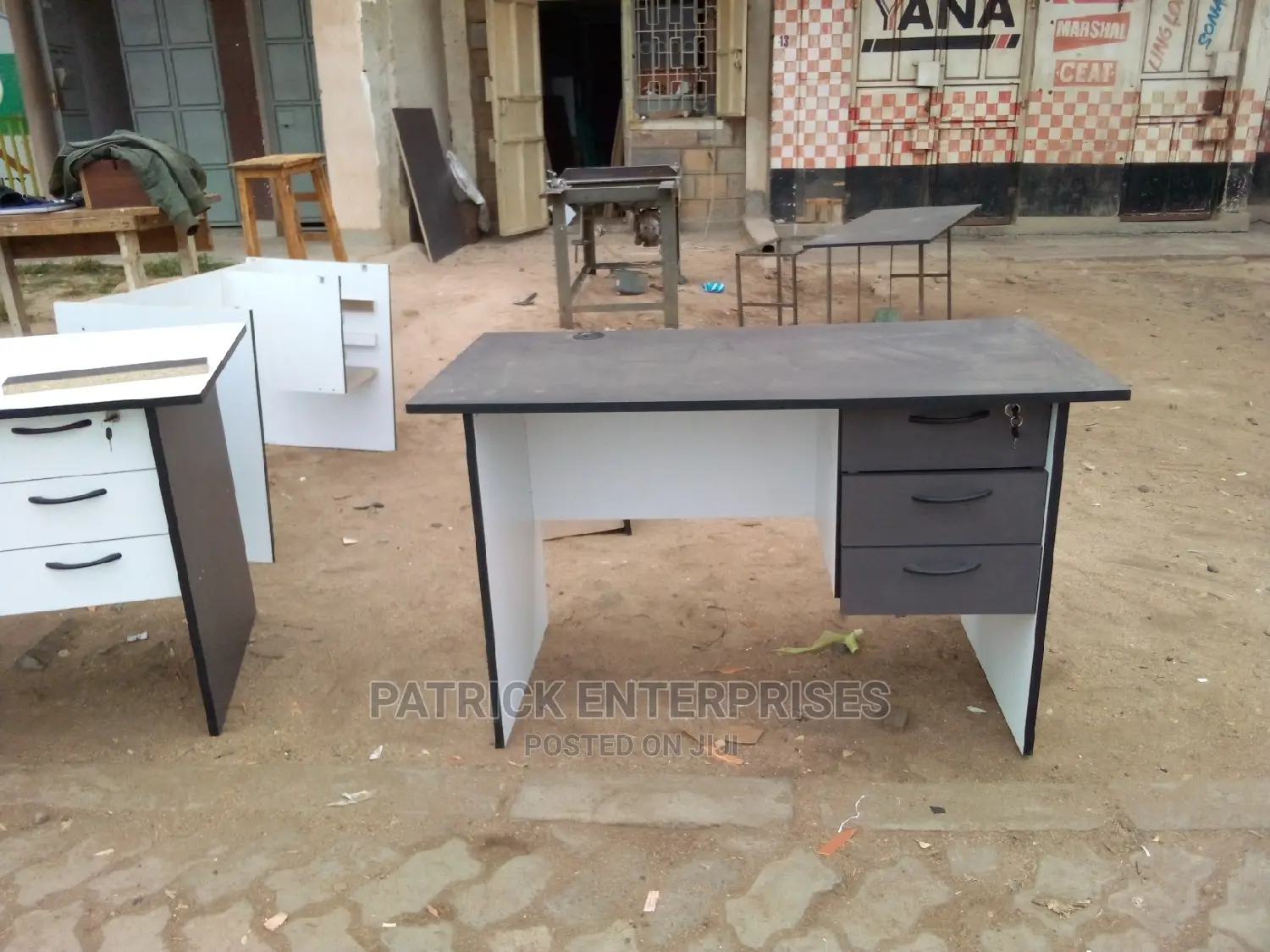 1.2 Mtrs Office Desk