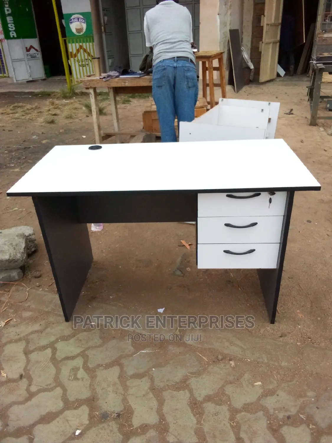 1.2 Mtrs Office Desk