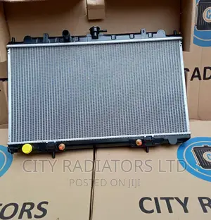 Nissan Sunny N16/N17 Radiator.