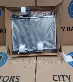 Toyota Vitz 2000 Radiator.