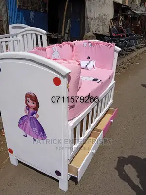 Morden Baby Cot Plus Chest Of Drawers