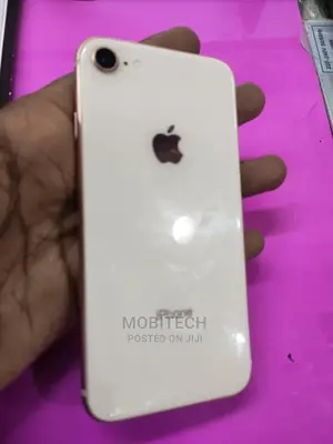 iPhone 8 Screen Replacement