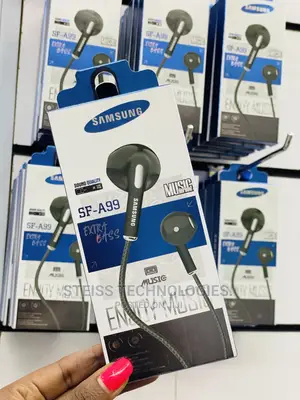Samsung Extra Bass Earphones