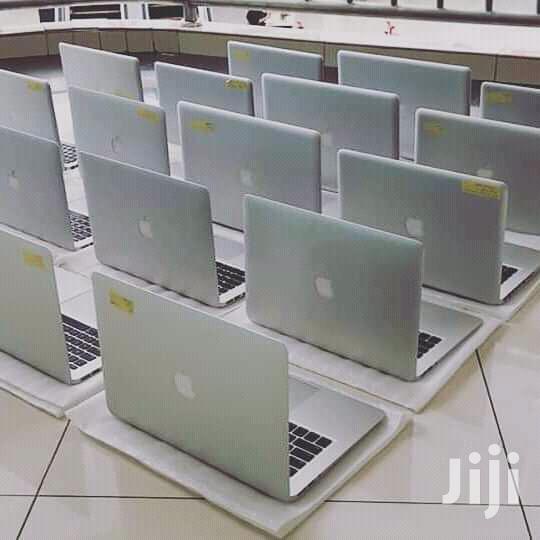 Laptop Apple MacBook Pro 4GB Intel Core i5 HDD 500GB