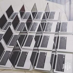 Laptop Apple MacBook Pro 4GB Intel Core i5 HDD 500GB