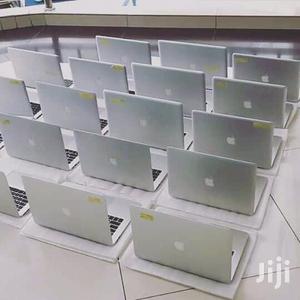 Laptop Apple MacBook Pro 4GB Intel Core i5 HDD 500GB