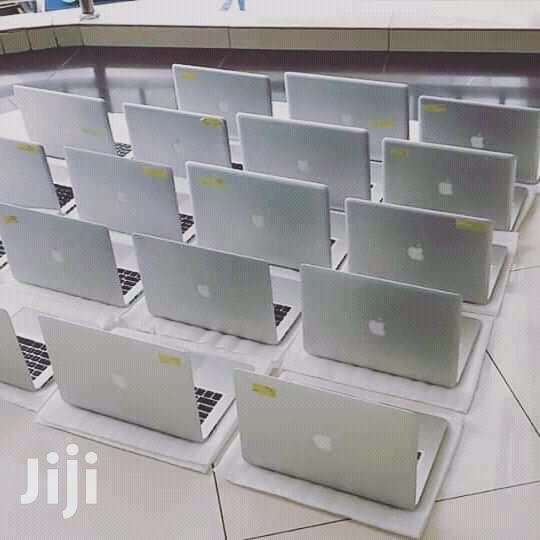 Laptop Apple MacBook Pro 4GB Intel Core i5 HDD 500GB
