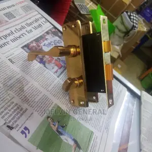 Lincy Bathroom Lock Keyless