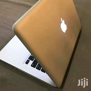 Laptop Apple MacBook Pro 4GB Intel Core i5 HDD 500GB