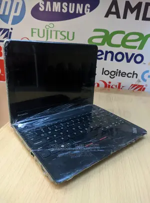 Laptop Lenovo ThinkPad X131e 4GB Intel Celeron HDD 500GB