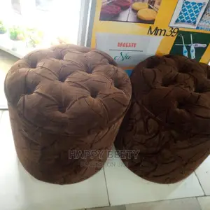 Ottoman/Decorative Puff