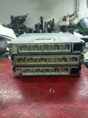Toyota Alphard Engine Control Module 2AZ