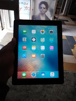 Apple iPad 2 Wi-Fi 16 GB Silver