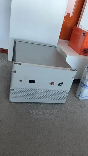 Lithium Battery 48V 200ah With MPPT